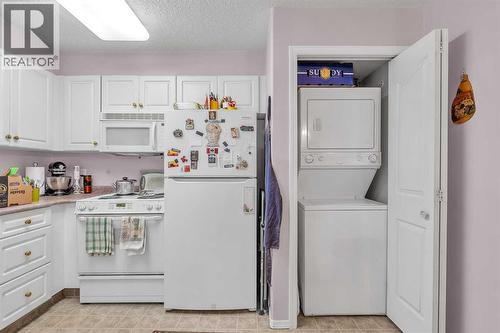 3340, 6818 Pinecliff Grove Ne, Calgary, AB - Indoor Photo Showing Laundry Room