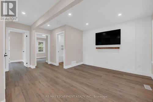 126 Auburn Avenue, Hamilton, ON - Indoor Photo Showing Other Room
