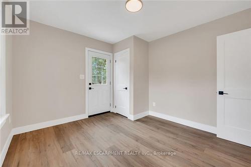 126 Auburn Avenue, Hamilton, ON - Indoor Photo Showing Other Room