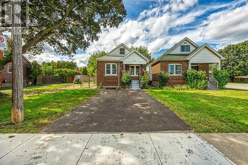 126 Auburn Avenue, Hamilton, ON - Outdoor With Facade
