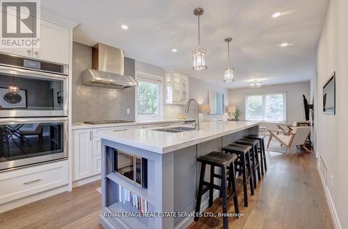 1019 Mesa Crescent, Mississauga, ON - Indoor Photo Showing Kitchen With Upgraded Kitchen