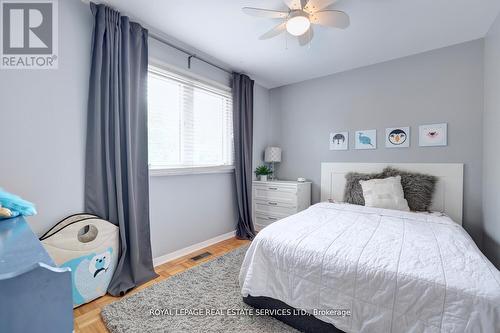 1019 Mesa Crescent, Mississauga, ON - Indoor Photo Showing Bedroom