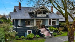 2753 Cavendish Ave  Oak Bay, BC V8R 2G7
