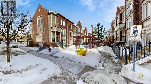 55 BURTON HOWARD DRIVE  Aurora, ON L4G 0S3