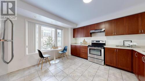 55 Burton Howard Drive, Aurora, ON - Indoor Photo Showing Kitchen