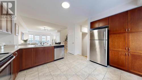55 Burton Howard Drive, Aurora, ON - Indoor Photo Showing Kitchen