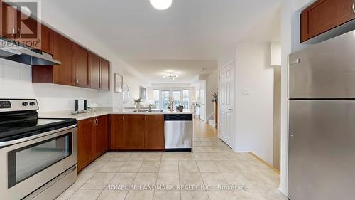 55 Burton Howard Drive, Aurora, ON - Indoor Photo Showing Kitchen With Double Sink