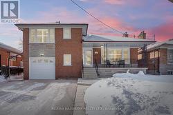 16 MARBLEHEAD ROAD  Toronto, ON M9R 3B6