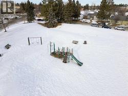 close to parks, playgrounds, rec areas - 
