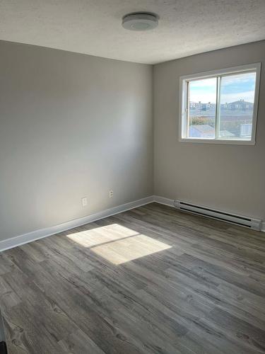 Chambre à coucher principale - 202-293 Rue De Montmartre, Saint-Jean-Sur-Richelieu, QC 