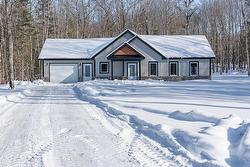 113 Rue des Ruisseaux  Val-Des-Sources, QC J1T 0B2