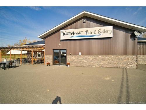 748 New Brunswick 105, Nackawic, NB 