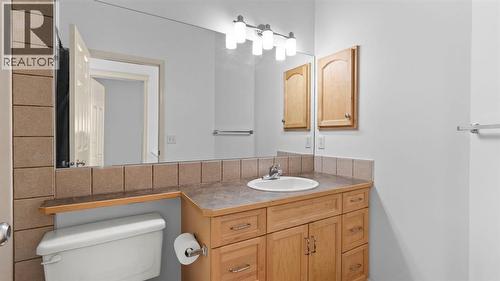 166 Bridlecrest Boulevard Sw, Calgary, AB - Indoor Photo Showing Bathroom