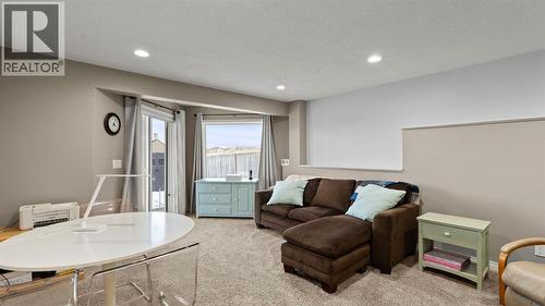 166 Bridlecrest Boulevard Sw, Calgary, AB - Indoor