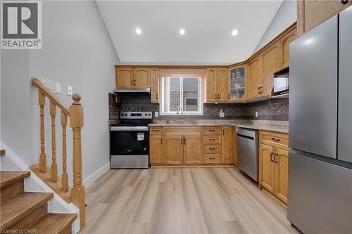 640 Langlaw Drive, Cambridge, ON - Indoor Photo Showing Kitchen With Stainless Steel Kitchen