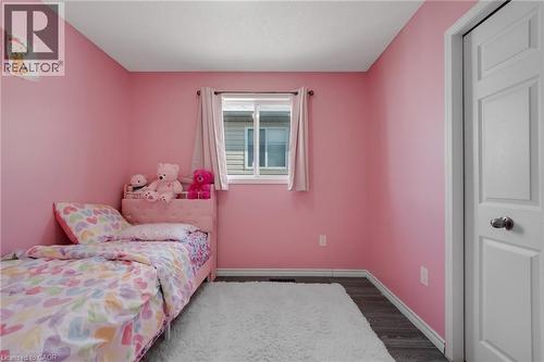 640 Langlaw Drive, Cambridge, ON - Indoor Photo Showing Bedroom