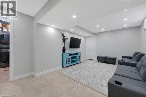 640 Langlaw Drive, Cambridge, ON - Indoor