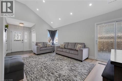 640 Langlaw Drive, Cambridge, ON - Indoor