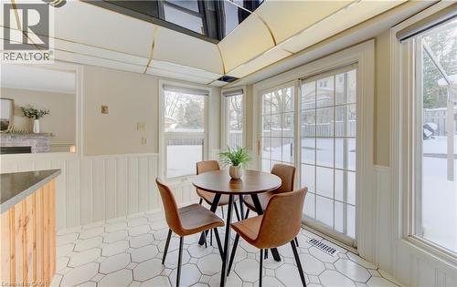 21 Sandcliffe Place, Waterloo, ON - Indoor