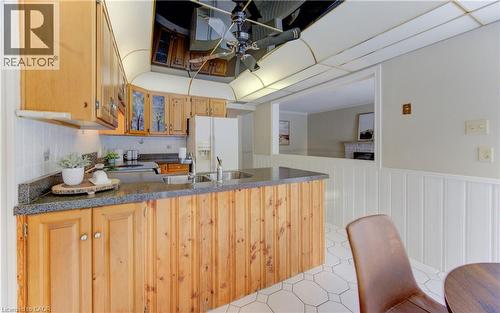 21 Sandcliffe Place, Waterloo, ON - Indoor