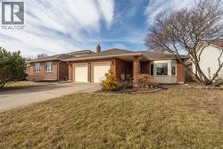 1015 Plymouth STREET  Sarnia, ON N7S 5Z4