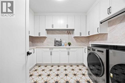 1220 Varsity Estates Road Nw, Calgary, AB - Indoor Photo Showing Laundry Room