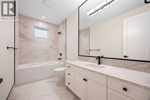 1220 Varsity Estates Road Nw, Calgary, AB - Indoor Photo Showing Bathroom