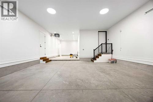 1220 Varsity Estates Road Nw, Calgary, AB - Indoor Photo Showing Other Room