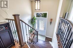 Inviting foyer - 