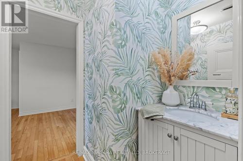 202 Anne Street, Niagara-On-The-Lake (Town), ON - Indoor Photo Showing Bathroom