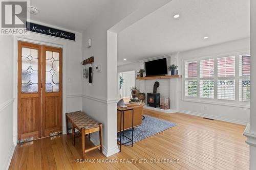 202 Anne Street, Niagara-On-The-Lake (Town), ON - Indoor With Fireplace