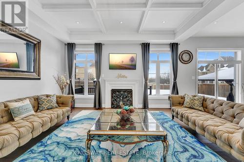 70 BOND CRESCENT  Richmond Hill, ON L4E 3K4