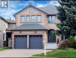 12A MAURO COURT  Richmond Hill, ON L4B 3J8
