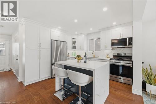279 Highbrook Crescent, Kitchener, ON - Indoor Photo Showing Kitchen With Stainless Steel Kitchen With Upgraded Kitchen