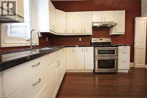 129 Hillyard Street, Hamilton, ON - Indoor Photo Showing Kitchen