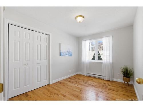 207 Manresa Dr, Fredericton, NB 