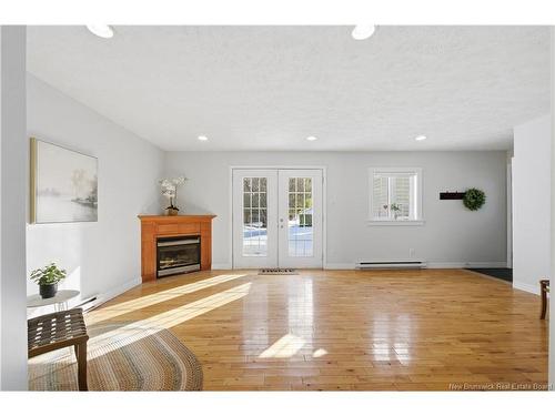 207 Manresa Dr, Fredericton, NB 