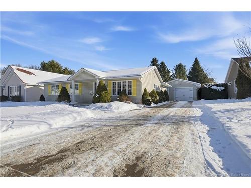 207 Manresa Dr, Fredericton, NB 