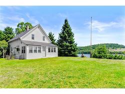 676 Otis DR  Nackawic, NB E6G 1H1