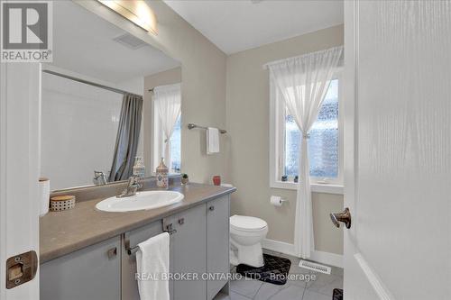 73 Stern Drive, Welland, ON - Indoor Photo Showing Bathroom