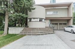 12 FLORENCE AVENUE  Toronto, ON M2N 1E9