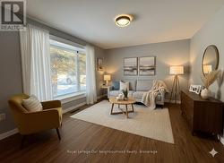 UPPER - 741 MARYLAND AVENUE  Peterborough (Otonabee Ward 1), ON K9J 4P5