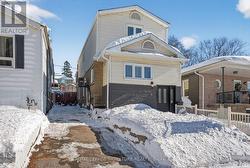 79 PITT AVENUE  Toronto, ON M1L 2R5