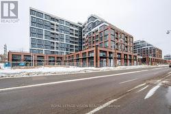 213 - 858 DUPONT STREET  Toronto, ON M6G 0C1