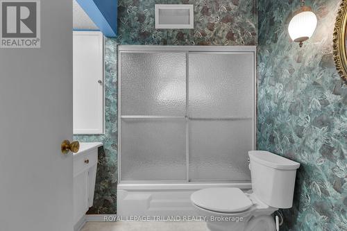 Bathroom - 21 Langton Road, London East (East D), ON - Indoor Photo Showing Bathroom
