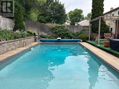 21 Sandcliffe Place, Waterloo, ON - Outdoor With In Ground Pool With Backyard