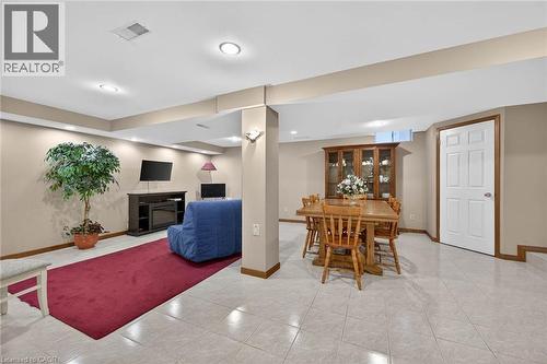 15 Gabriele Court, Hamilton, ON - Indoor Photo Showing Other Room