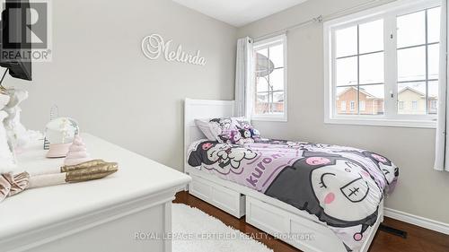 5962 Manzanillo Crescent, Mississauga, ON - Indoor Photo Showing Bedroom