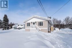 5744 Gagnon Street  Azilda, ON P0M 1B0