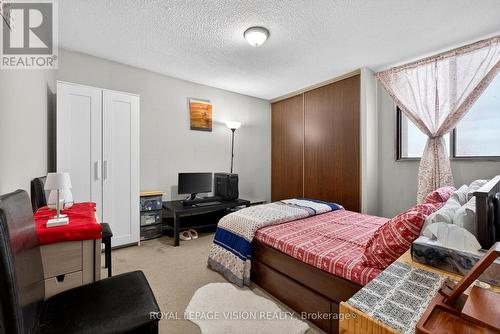 1002 - 81 Millside Drive, Milton, ON - Indoor Photo Showing Bedroom